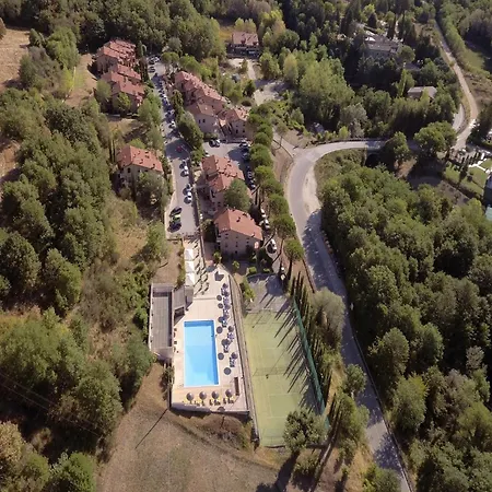 Near With Pool 펜션 아시시