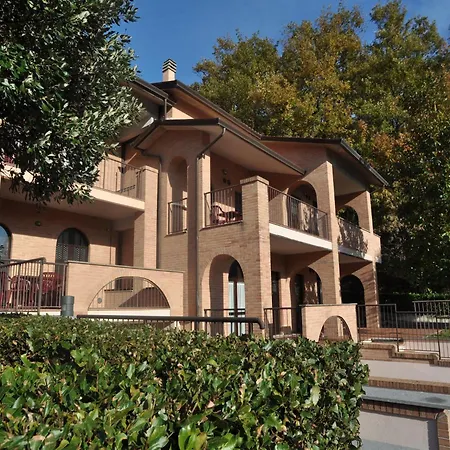 Сasa de vacaciones Near With Pool *