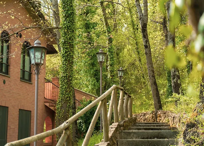 Near With Pool Сasa de vacaciones