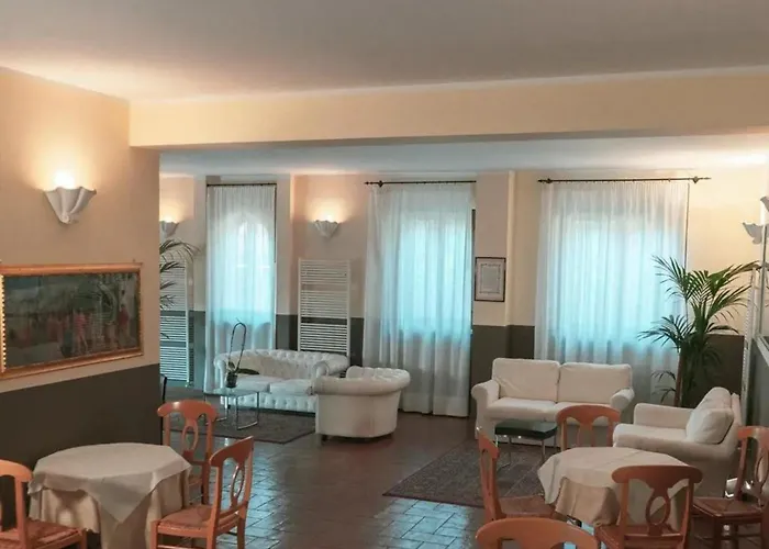 Near With Pool Asís